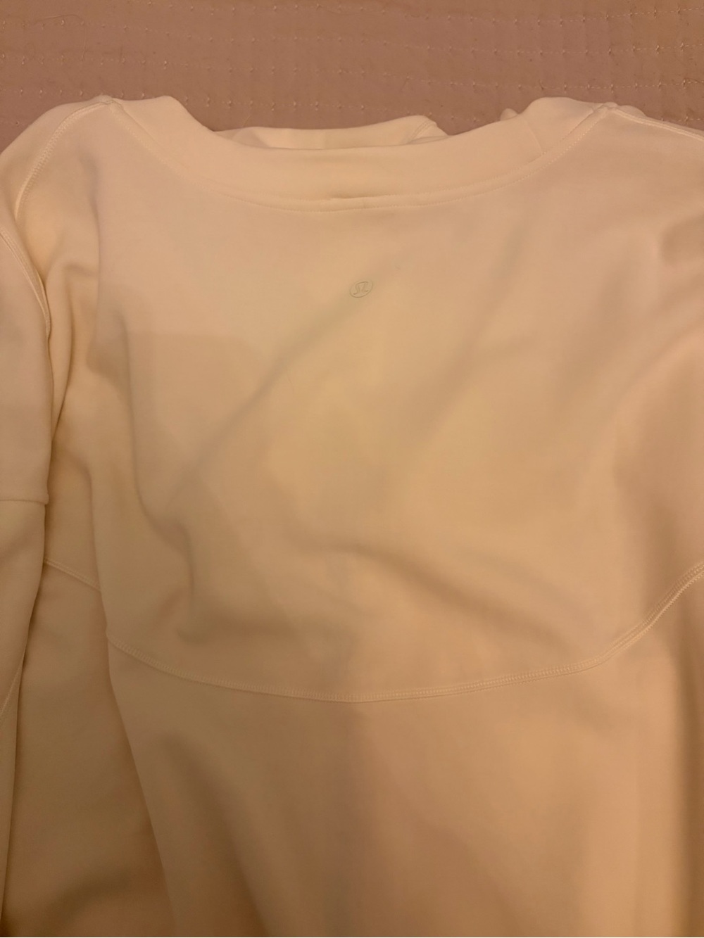 NWOT Lululemon softstreme sweatshirt - Picture 4 of 4
